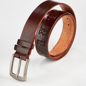 Custom Engraved Handmade Leather Belt with Name and Initials Personalized Gifts for Him 1-1/2&quot; Chestnut