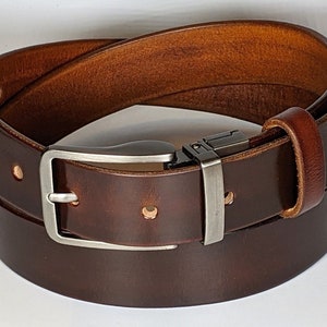 Handcrafted belts, Leather Belt, Engraved Belt, Personalized Leather Men&#39;s Belt, Monogrammed Belt, Leather Belt for Husband, Natural leather