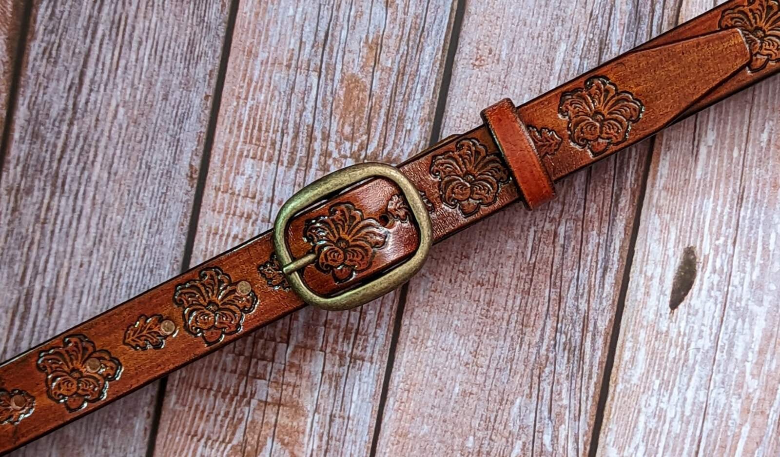 Handmade Tooled Leather Belt: Floral Embossed Women display picture 3