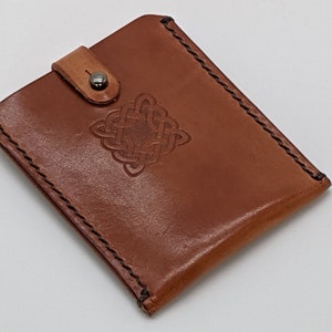 Tarjeta de cartera de cuero monograma, billetera pequeña hecha a mano, tinta italiana, cuero italiano