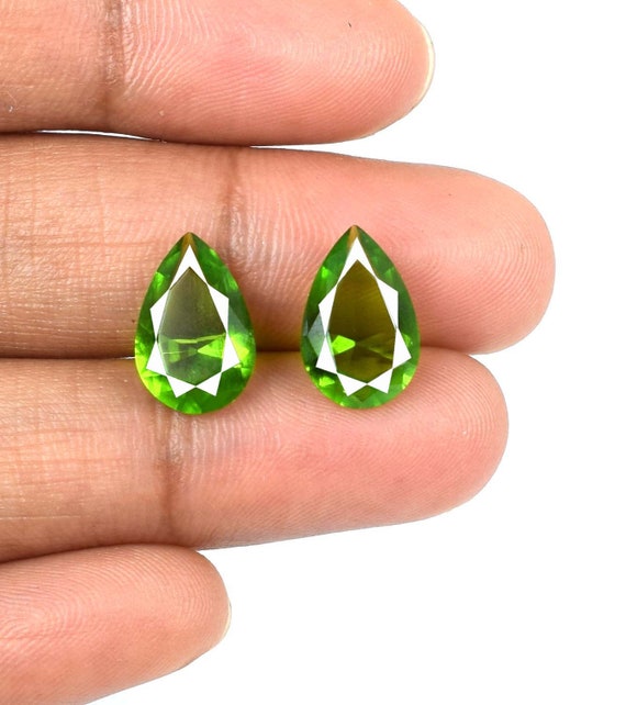 Pakistan Olive Green Peridot 2.30 Ct//12mm Pear Cut Natural Gemstone Certified