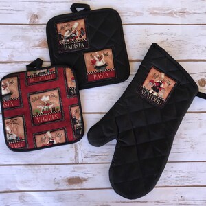 pot holders and 1 oven mitten Love cooking , gift , Mother day gift , gift for him, gift for her, kitchen set, birthday gift