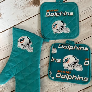 pot holders and oven mit Miami dolphin,mother day gift, gift for him, gift for her, gift , father day gift, friend gift