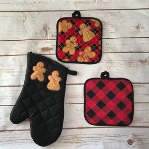 pot holders and 1 oven mitten Gingerbread , Christmas gift , gift for her , gift for him, Valentines gift, mother gift