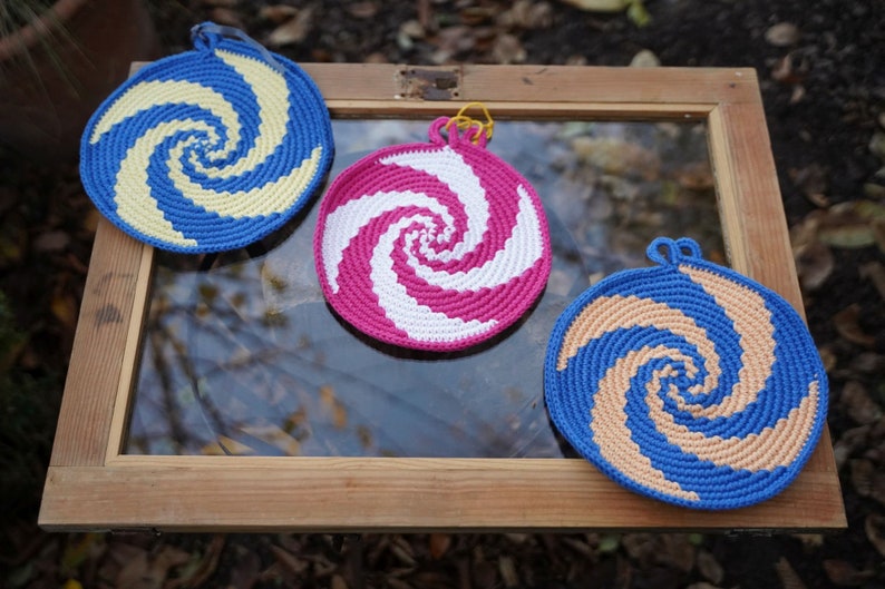 Tutorial crochet round Potholders SPIRALS image 2