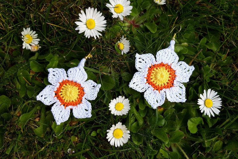 Crochet tutorial Bookmark Flower Daffodil image 2