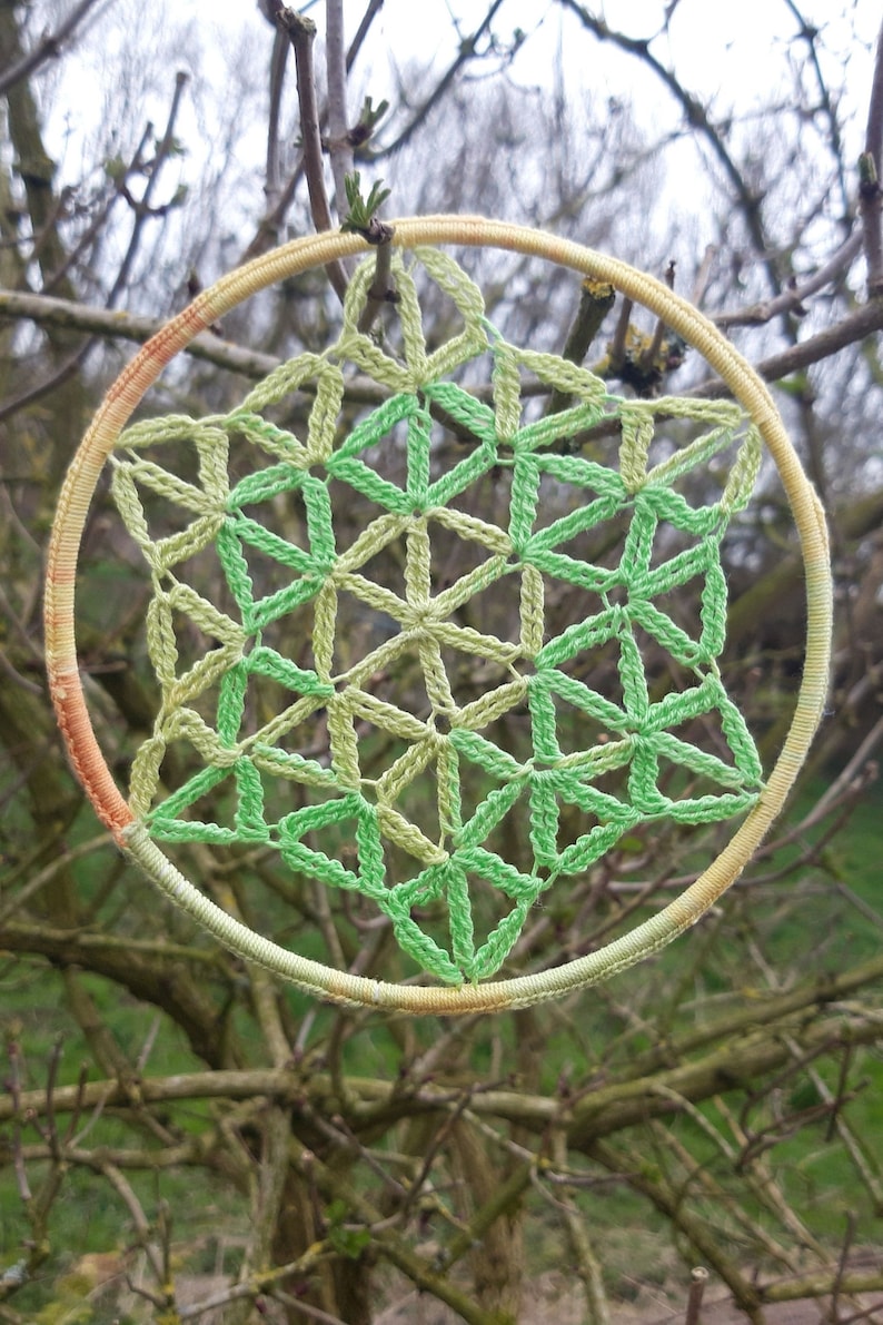 FLOWER OF LIFE Crochet tutorial Dreamcatcher image 5