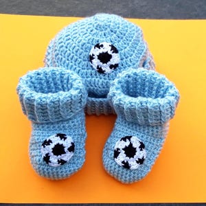 2 Crochet pattern Baby Bootees + Hat 1 - 3 & 6 months
