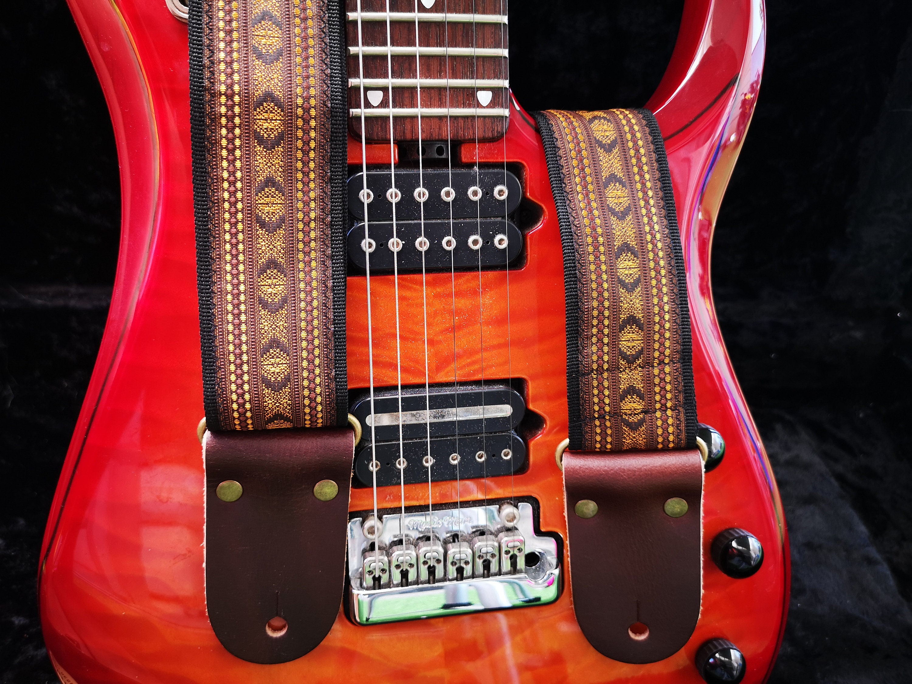 Artist GSLBR Brown Adjustable Leather Guitar StrapGSLBR