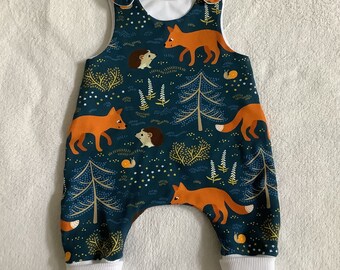 Strampler Baby Waldtiere Fuchs und Igel Freundschaft blau Babyhose Winter Romper Einteiler Geschenk unisex Weihnachten