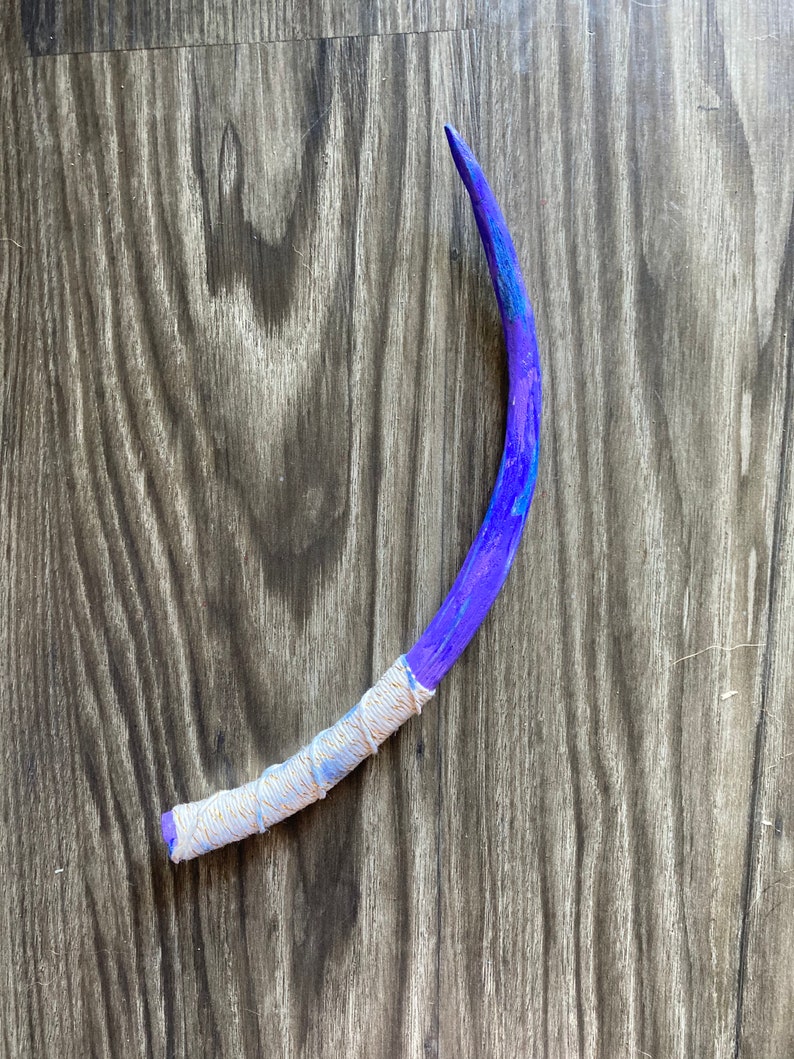 Purple white gold wrap wand