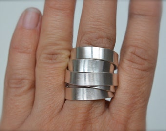 THE GREAT MARIE!! Wrapped ring, flexible for people with osteoarthritis