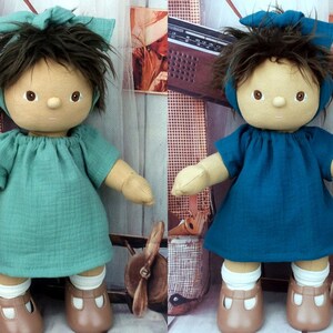 Puppenkleidung Kleid und Bandana aus Musselin passend für Doll Stoffpuppen 35 cm Neu