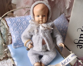 antike kleine Puppe  mit  Puppenbett antik  Metall shabby vintage Babypuppe K&R doll  Puppenstube Dollhouse furniture  Spielzeug  dollhouse