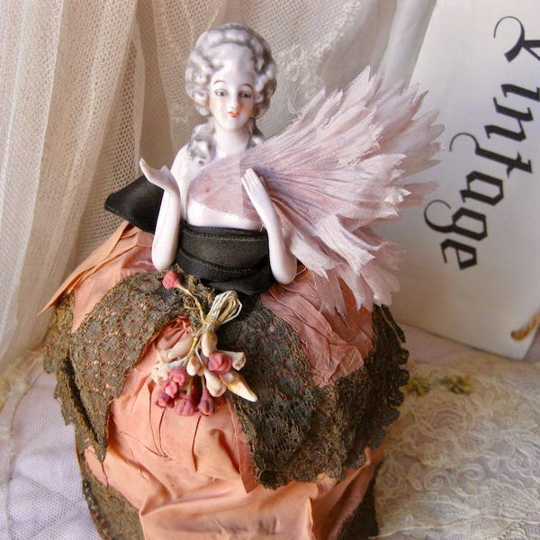 antica bambola in bisquit, bambola da tè, bambola da boudoir, bambola Marchesa, Madame Pompadour, antica bambola di porcellana vintage, bambola antica Art Nouveau