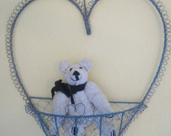 Charming wire basket Fil de Fer basket heart vintage zinc plant basket