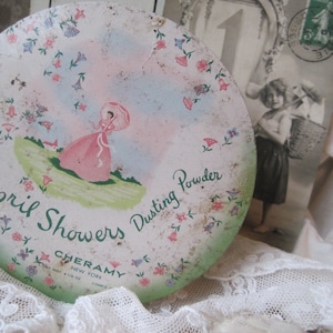 magical old powder box Ceramy shabby vintage Boudoir Dusting Powder Puff