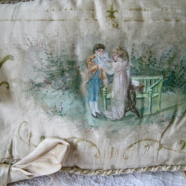 wunderschöne alte Seidentasche Handschuhschachtel antik french Pochette Wäschetasche  lingerie france Boudoir vintage Kissen french Hochzeit