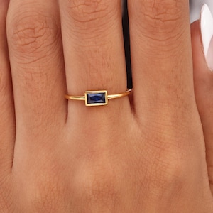 Personalized Baguette Birthstone Ring | Gold Band With Gemstone| Ideal Mothers Gift | Bridesmaid Wedding Keepsake