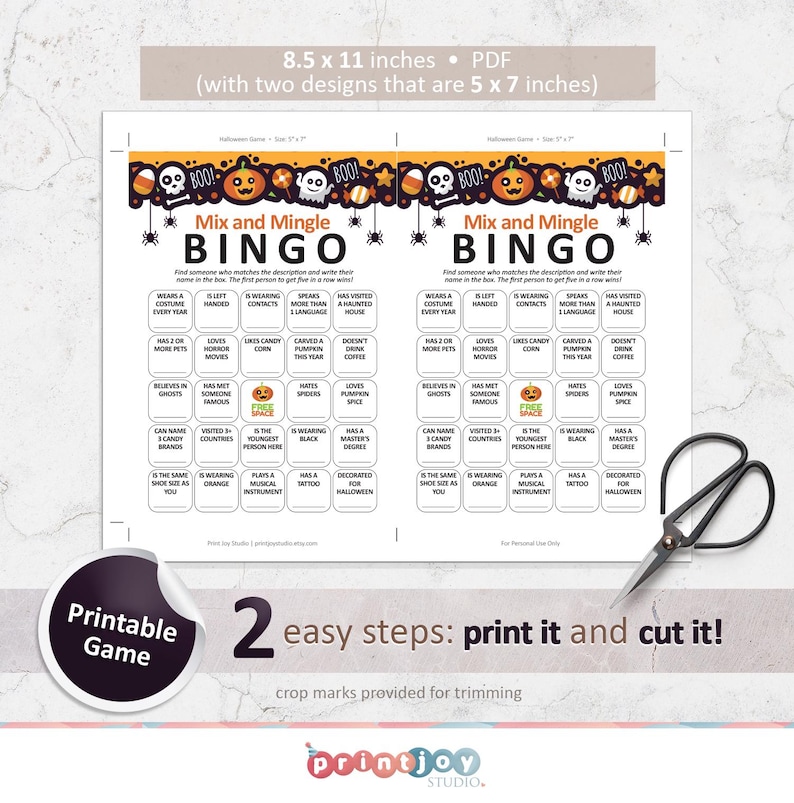 Pu&ograve; includere: Due schede di bingo di Halloween stampabili con un tema di mix e mingle. Le schede misurano 5 x 7 pollici e presentano un design con una zucca, un fantasma e un mais dolce. Le schede hanno una variet&agrave; di prompt come "Indossa un costume ogni anno" e "Ha una laurea magistrale".