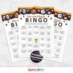 Pu&ograve; includere: Una scheda di bingo di Halloween stampabile con un design in bianco e nero. La scheda presenta una grafica di zucca, fantasma e mais dolce. Le caselle di bingo hanno varie richieste come "Indossa un costume ogni anno", "Ha 2 o pi&ugrave; animali domestici", "Ama i film horror", "Ama i dolci di mais", "Ha intagliato una zucca quest'anno", "Non beve caff&egrave;", "Odia i ragni", "Ama le spezie di zucca", "Pu&ograve; nominare 3 marchi di dolciumi", "Ha la stessa taglia di scarpe tua", "Indossa arancione", "Spazio libero", "Indossa nero", "Ha un tatuaggio", "Decorato per Halloween", "Ha un master", "Ha visitato una casa infestata", "Parla pi&ugrave; di una lingua", "&Egrave; mancino", "Indossa lenti a contatto", "Ha incontrato qualcuno di famoso", "Ha visitato pi&ugrave; di 3 paesi", "&Egrave; la persona pi&ugrave; giovane qui".