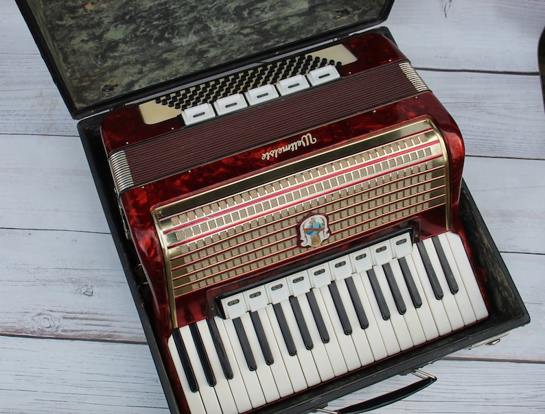Weltmeister button accordion,Working antique red rare piano button accordion Germany,registers 95 37 keys,vintage muical instruments,Bayan image 4