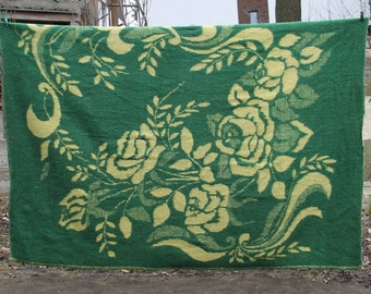 Wool blanket, vintage green woolen blanket, heavy wool blanket, Russian heavy old bedspread, natural lerge blanket, big USSR bedspread.