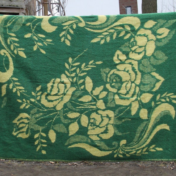 Wool blanket, vintage green woolen blanket, heavy wool blanket, Russian heavy old bedspread, natural lerge blanket, big USSR bedspread.