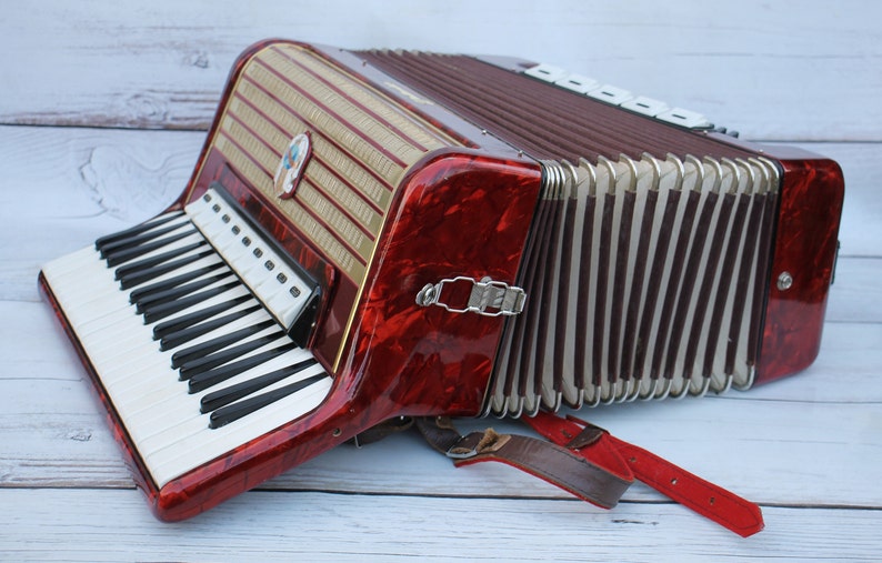 Weltmeister button accordion,Working antique red rare piano button accordion Germany,registers 95 37 keys,vintage muical instruments,Bayan image 8
