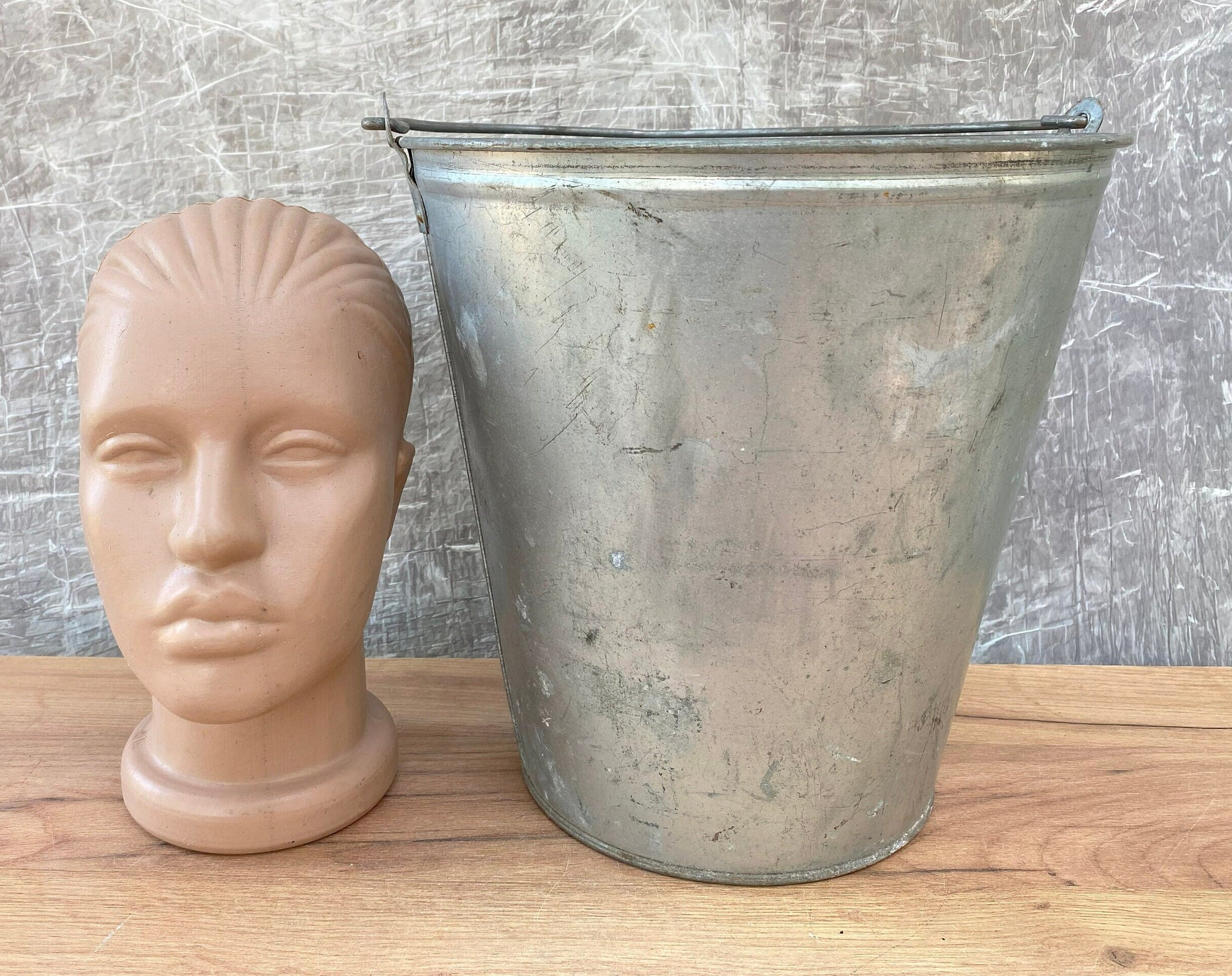Galvanized bucket, vintage farm metal gray bucket, outdoor garden,antique garden decor,Rustic Bathroom,metal planter, garden bird bath.