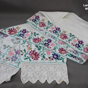 Vintage Ukrainian Embroidered Towel,Hand-Stitched Floral Rushnyk 284×27 cm,Antique Slavic Textile with Crochet Lace, Old Handmade,gift her