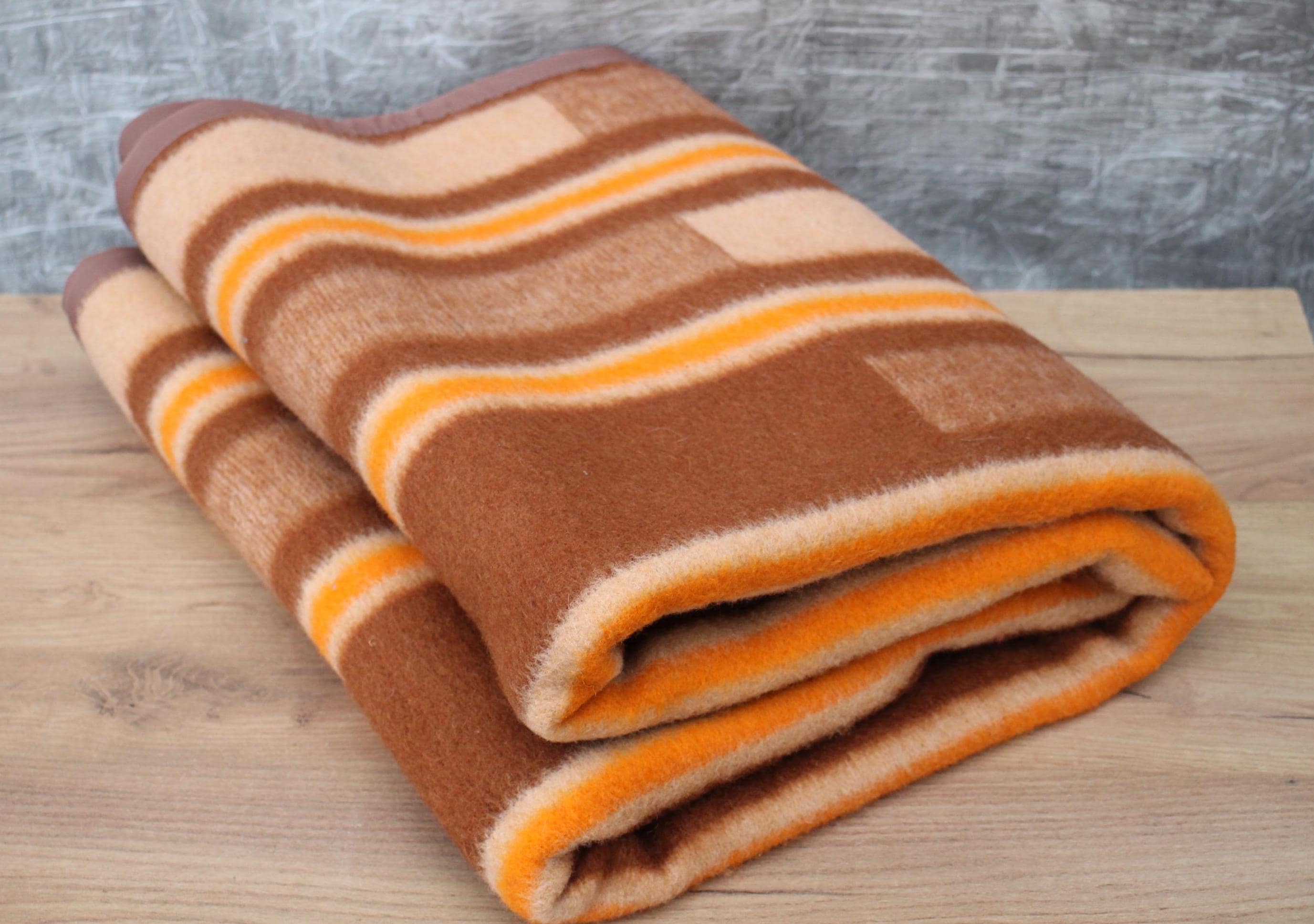 New Checkered plaid, brown wool bedspread vintage, plaid fabric by the yard, bed bedspread, throw blanket boho for farmhouse, soviet blanket