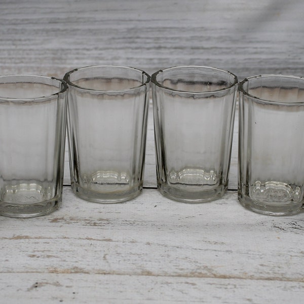 Set von 6 russischen Wodka Glas, sowjetischer Wodka, Vintage Schnapsglas, Trinkgläser, Antikes Schnapsglas als Geschenk, Kleine Gläser Wodka, Stopka