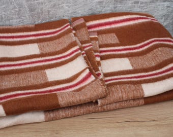 Couverture à Carreaux 180 x 220cm -- 66% Laine - Linge de maison