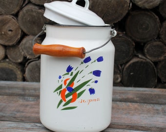 New Enamel pitcher, metal milk can, vintage enamelware canister for farmhouse decor, tin watering can, antique milk jug made in USSR.