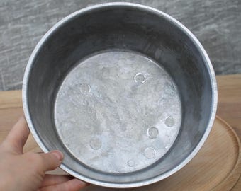 Aluminum Round Bread Pan, Cast Metal Brotbackform