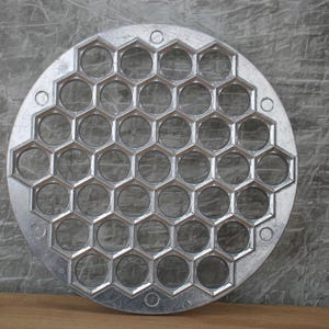 Neue Pelmeni Form vintage,Pelmeni Udssr,sowjetisch Pelmeni Maker,Aluminium Knödelform,пеlemьница,Knödelhersteller,Ravioliform, russische Küche