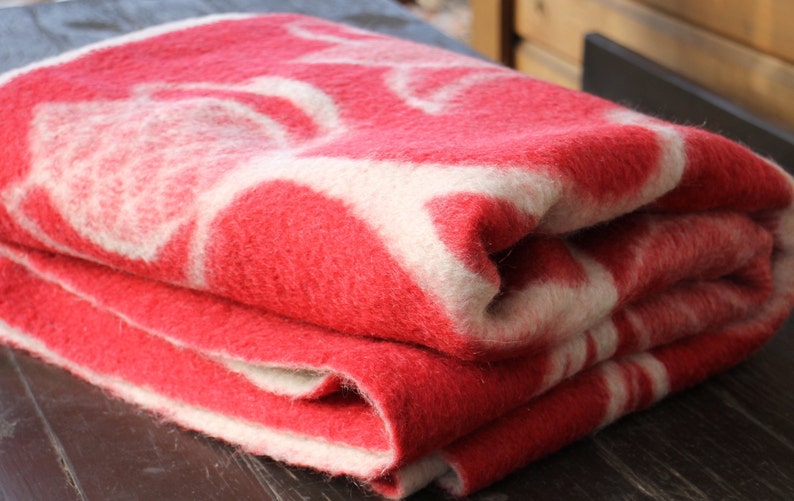 Wool blanket vintage red woolen blanket soviet heavy | Etsy
