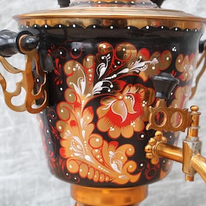 Arbeiten russischer Samowar, Samowar elektrisch, grüngold Samowar für Geschenk, Vintage Teekanne, elektrischer Samowar für Küchendekor, Khokhloma.