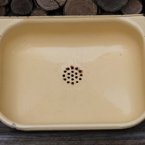 Enamel sink, Vintage kitchen sink color pale yellow, bathroom vanity with sink, antique cast iron sink, old basin, made in USSR in the 1990.