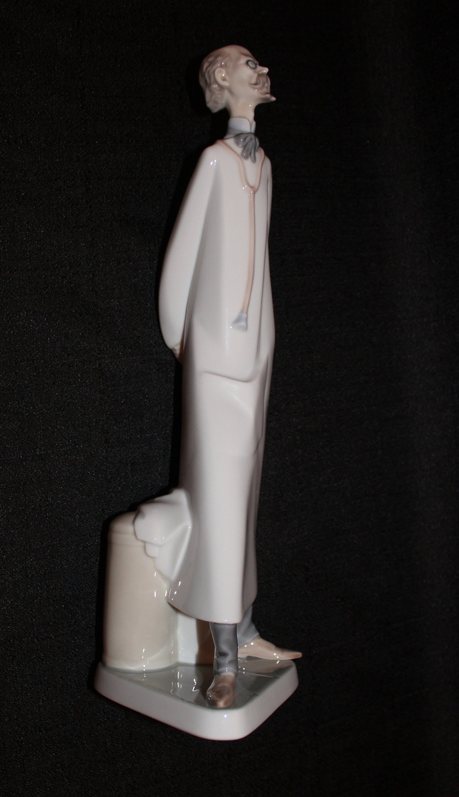 Vintage Lladro Figurine Medical Doctor Medico Early 4602 RARE 1960's