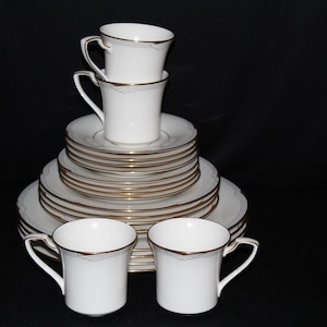 Vintage Noritake Golden cove Fine Bone China Set for 4