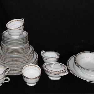 Beautiful Noritake New Charm Fine China set for 6 - 5 items per place setting plus extras