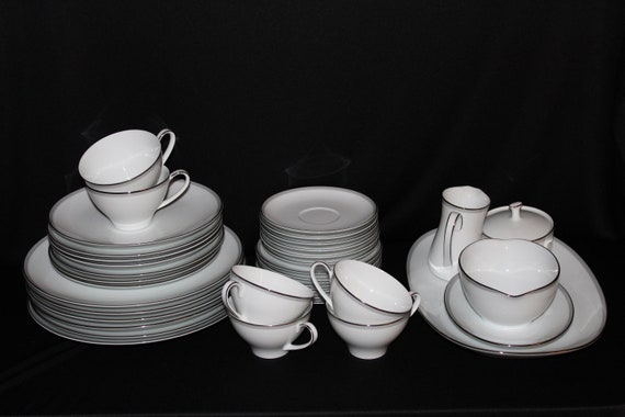 Beautiful Vintage Noritake Graytone 6257 Full Set for 6 Beautiful Vintage Noritake Graytone 6257 Full Set for 6