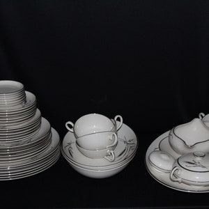 Gorgeous Society Fine China Harvest Time set for 6 plus extras