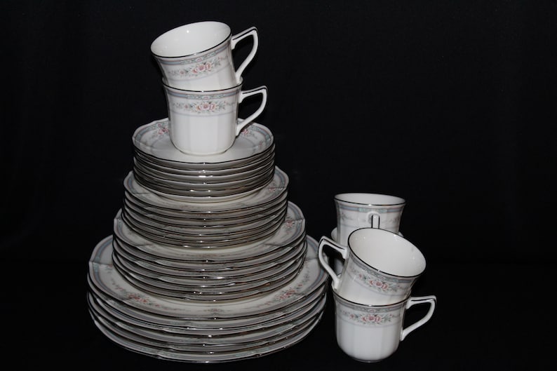 Noritake Rothschild Fine China - Thumbnail 2