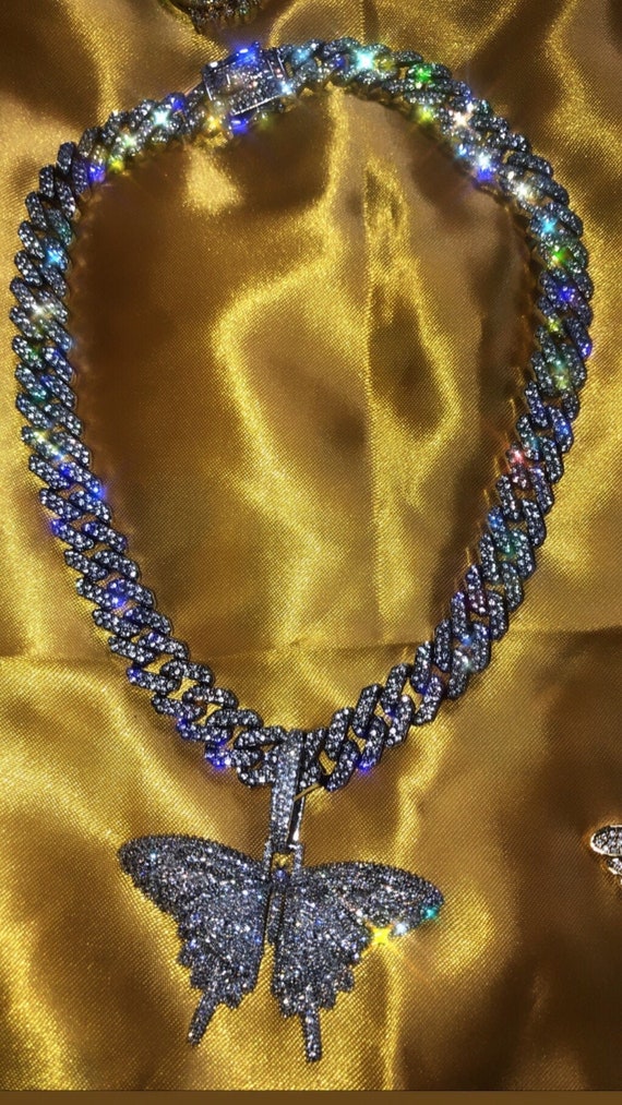 Butterfly cuban chain necklace deals