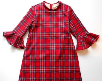 SALE, girls dress 9-10 years, handmade on lining fabric size. 134/139 A-line checked red blue tartan