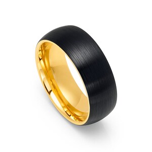 Aliança de casamento folheada ouro amarelo da abóbada do tungstênio 8mm com revestimento escovado chapeado preto