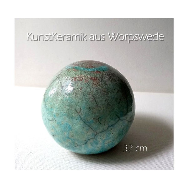 Raku-Keramik aus Worpswede; signiert / Kugel 32 cm Umfang / 1990er Jahre